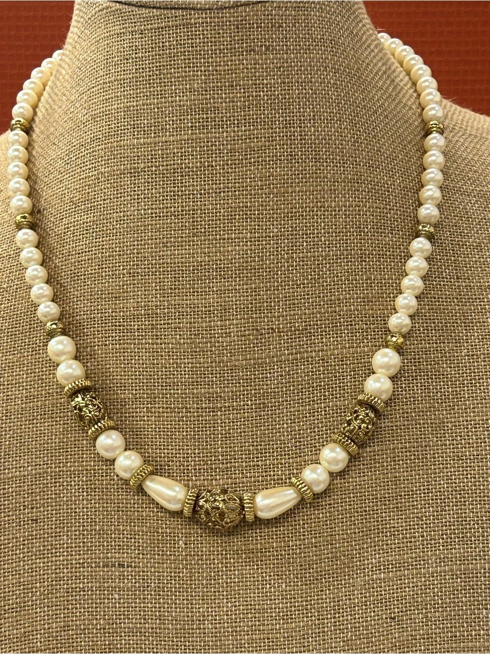 1928 Pearl and Gold Bead Necklace in Ivory and Gold